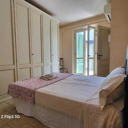 Pensjonat Queen House Montopoli in Val dʼArno